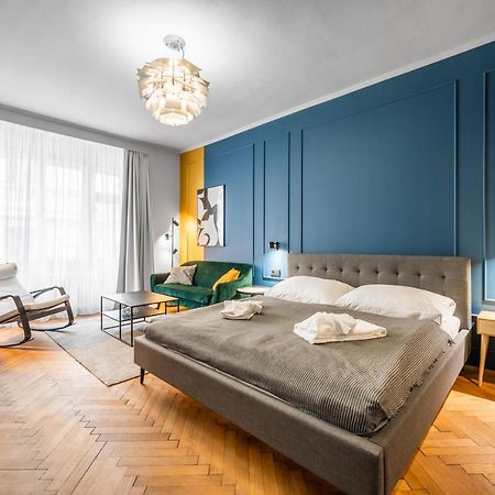 Loong Refresh Old Town Apartment Praha Bagian luar foto