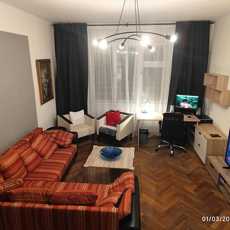 Loong Refresh Old Town Apartment Praha Bagian luar foto