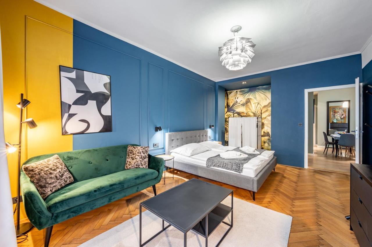 Loong Refresh Old Town Apartment Praha Bagian luar foto