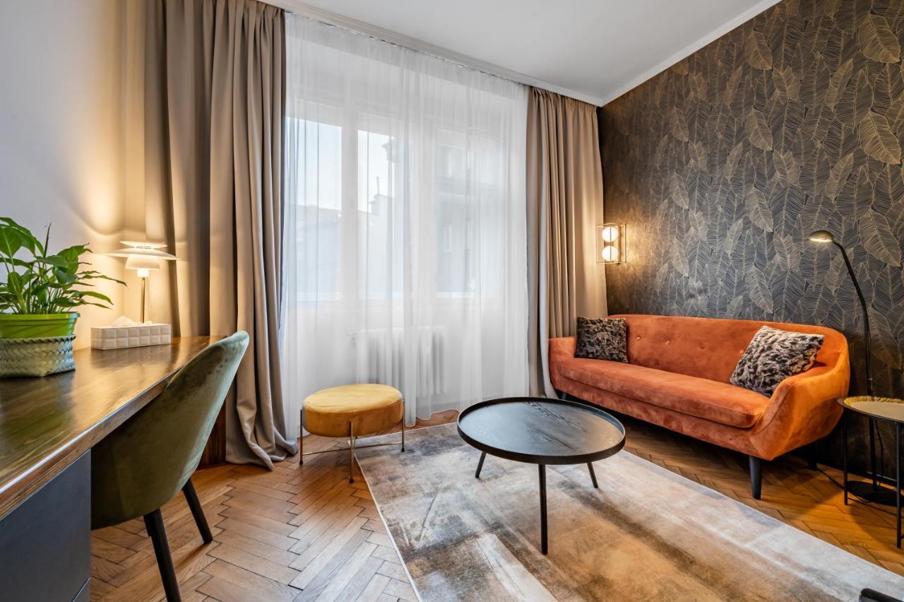 Loong Refresh Old Town Apartment Praha Bagian luar foto